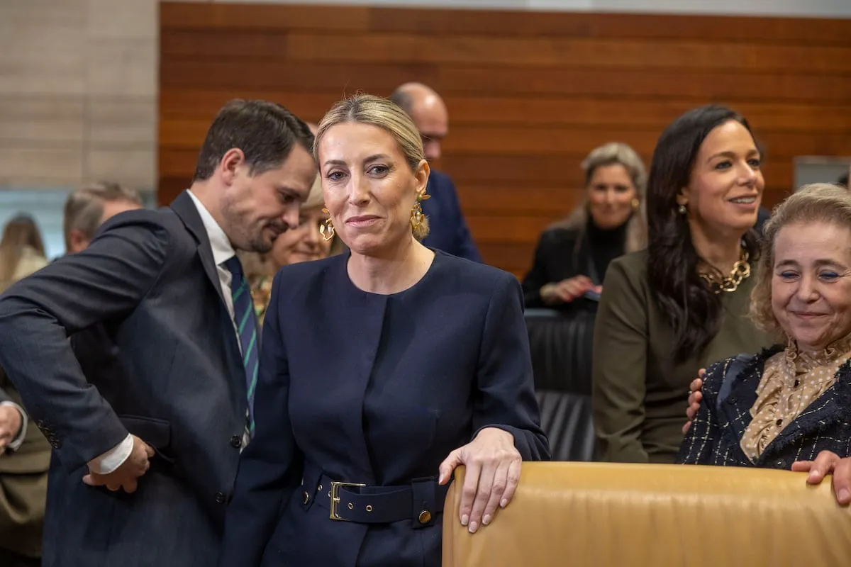 PP y Vox cierran un principio de acuerdo programático para un Gobierno de coalición en Extremadura 