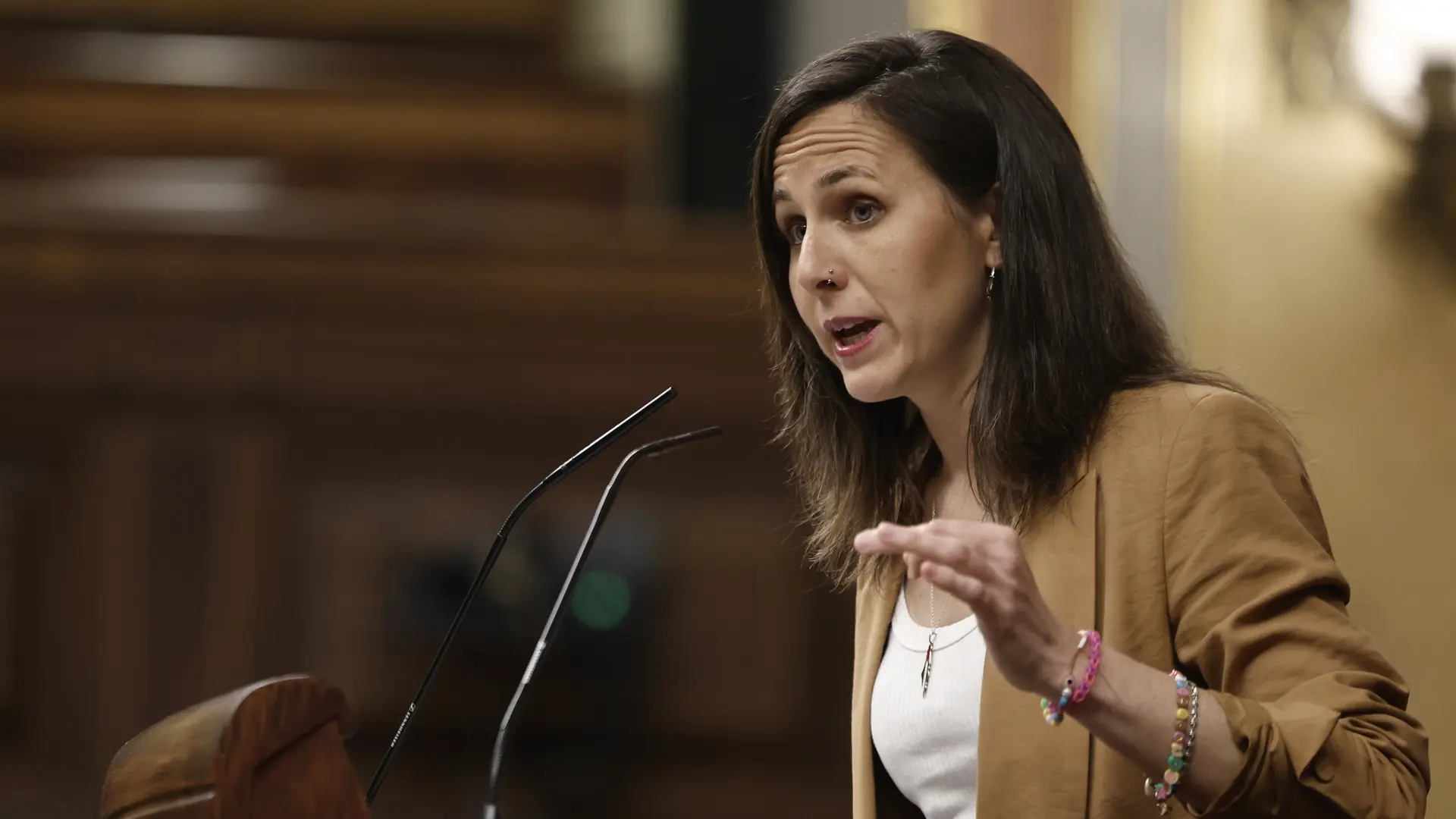 Los socios de izquierdas de Sánchez le afean que su receta sea bajar impuestos y Podemos pide hacer realidad el "No a la guerra"