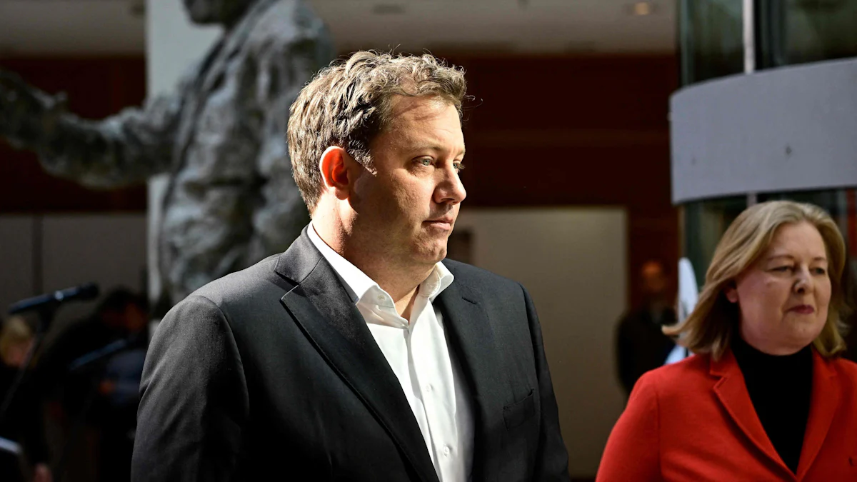 Bundesregierung: Klingbeil schwört die Bürger auf schmerzhafte Reformen ein