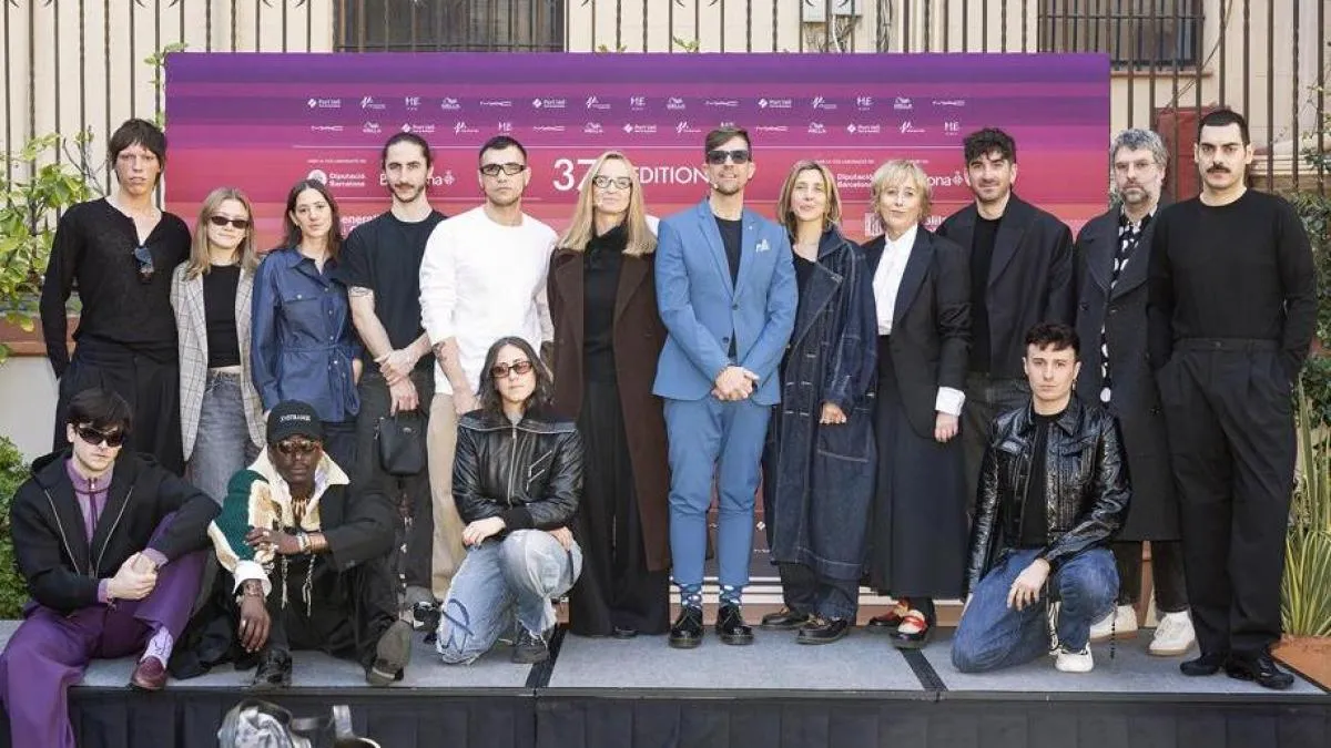 
                                                                                                                              La 37ª edición de la 080 Barcelona Fashion llega al Port Vell para quedarse
                                                                                                                          