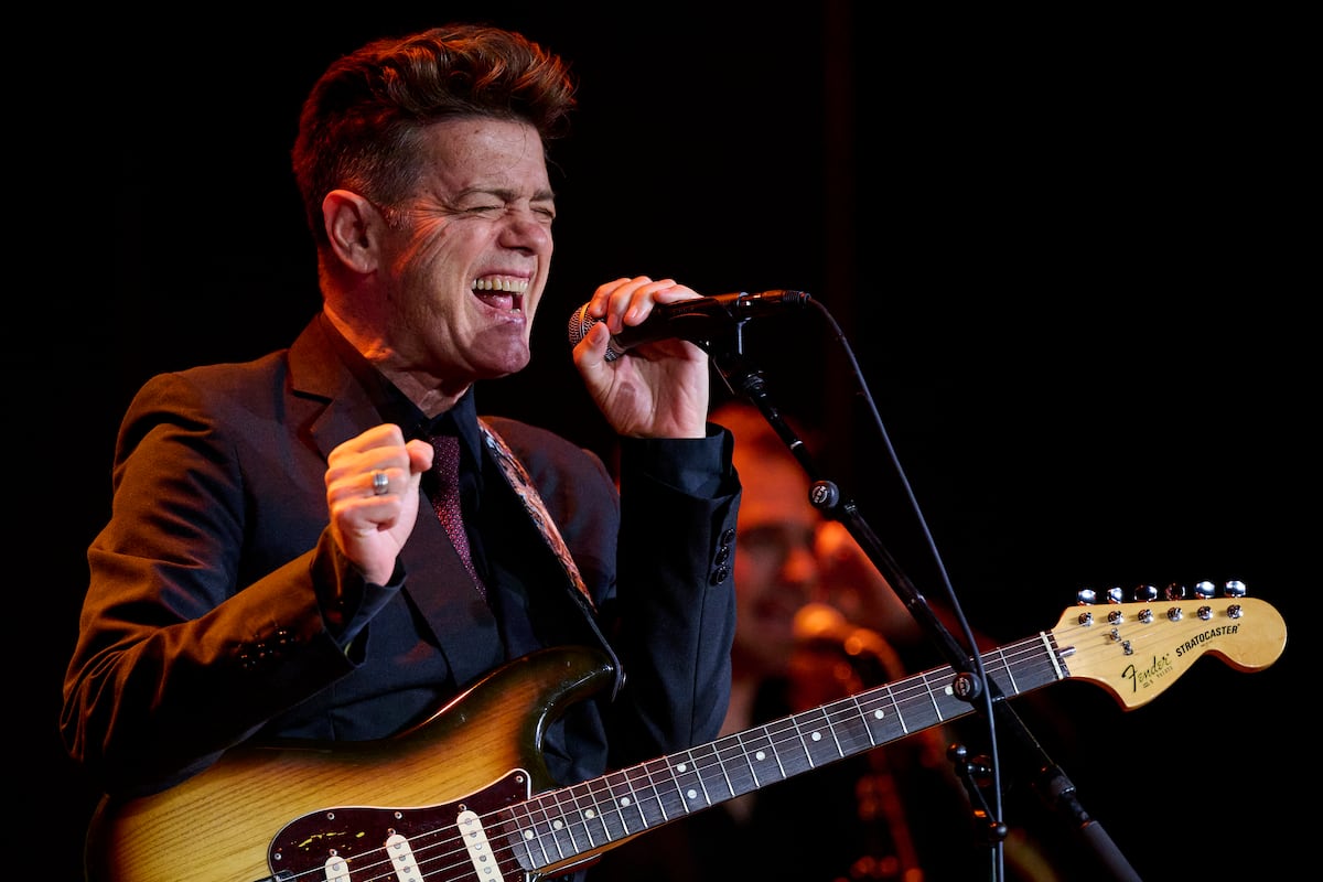 El agotamiento pasa factura a Santiago Auserón: “Me fallaron las fuerzas”