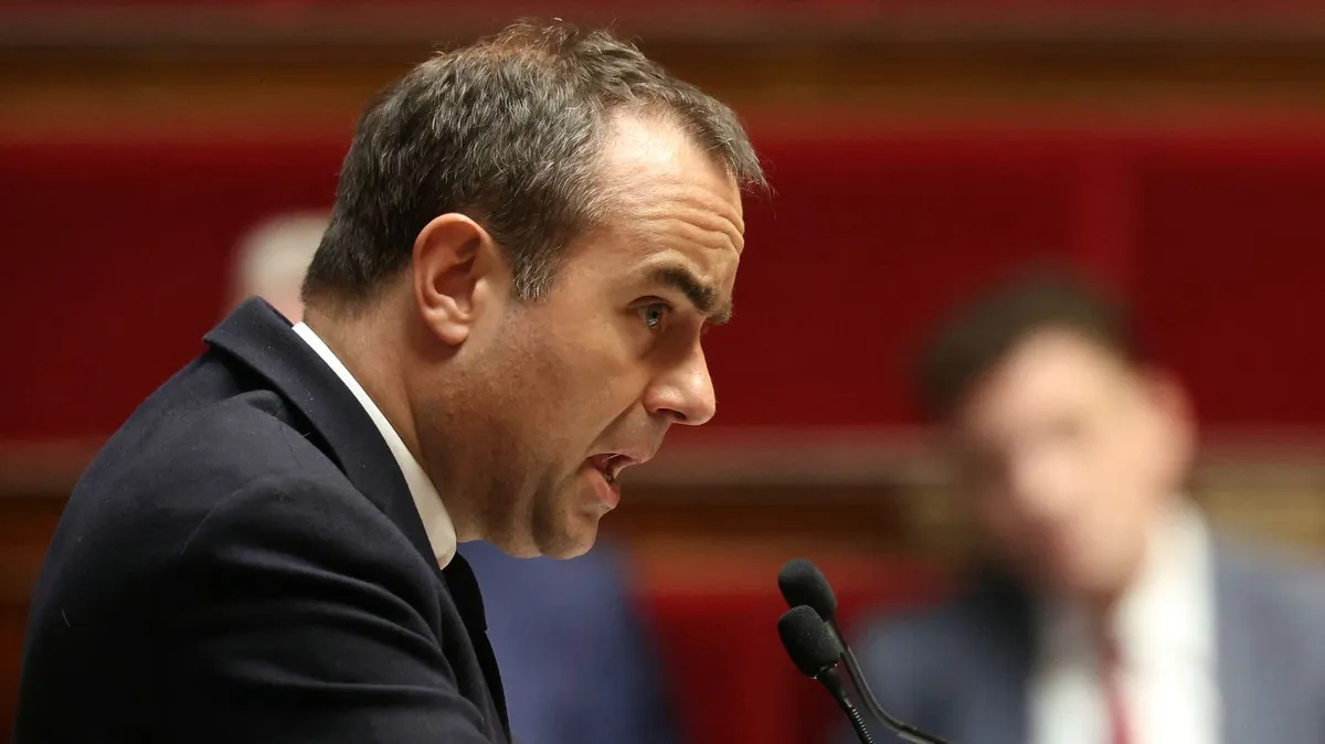 La baisse de la TVA sur l'essence "est inefficace et coûteuse", affirme Sébastien Lecornu devant l'Assemblée nationale
