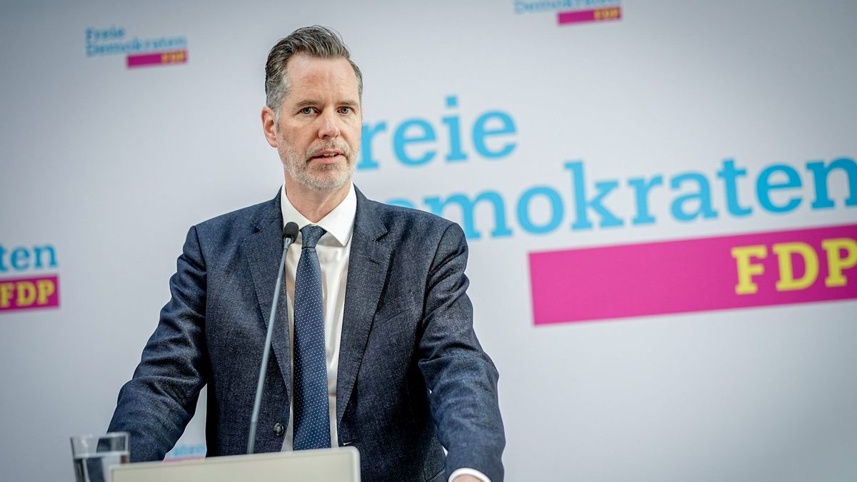 FDP: Christian Dürr kontert Kritik von Marie-Agnes Strack-Zimmermann