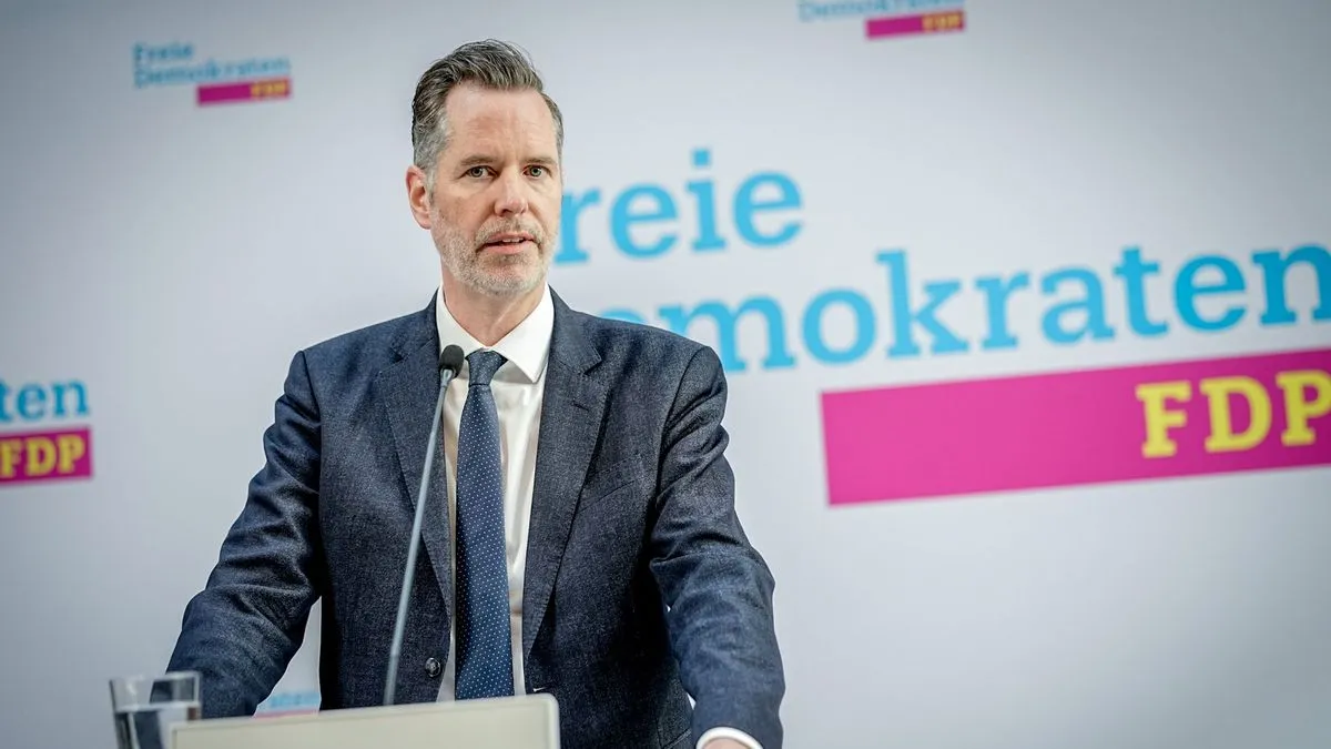 FDP: Christian Dürr kontert Kritik von Marie-Agnes Strack-Zimmermann