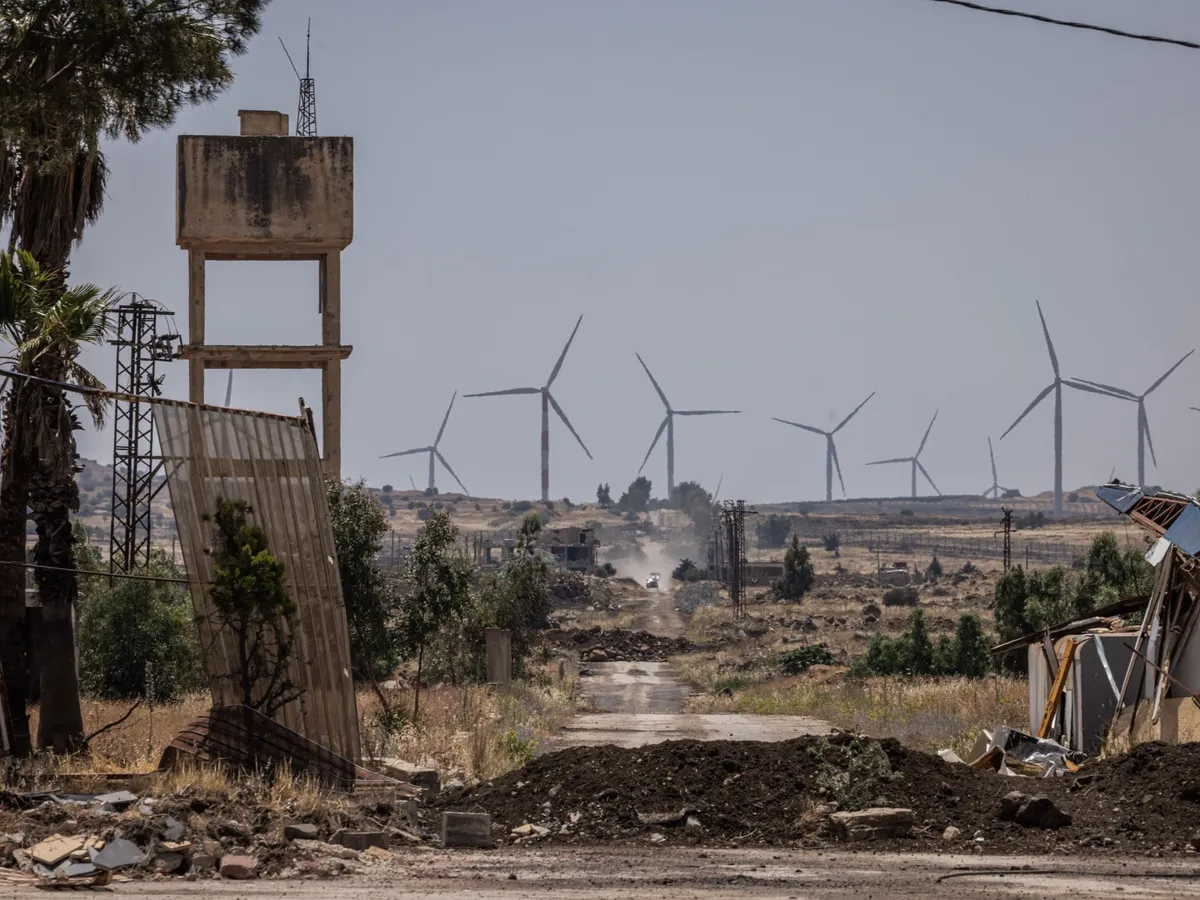 Israel launches new raids in Syria’s Quneitra, establishes checkpoints