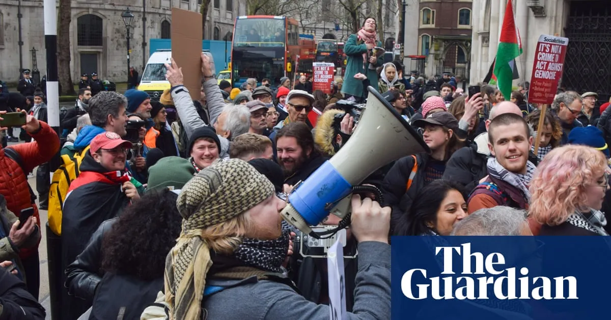 Met says it will resume arresting people who show support for Palestine Action
