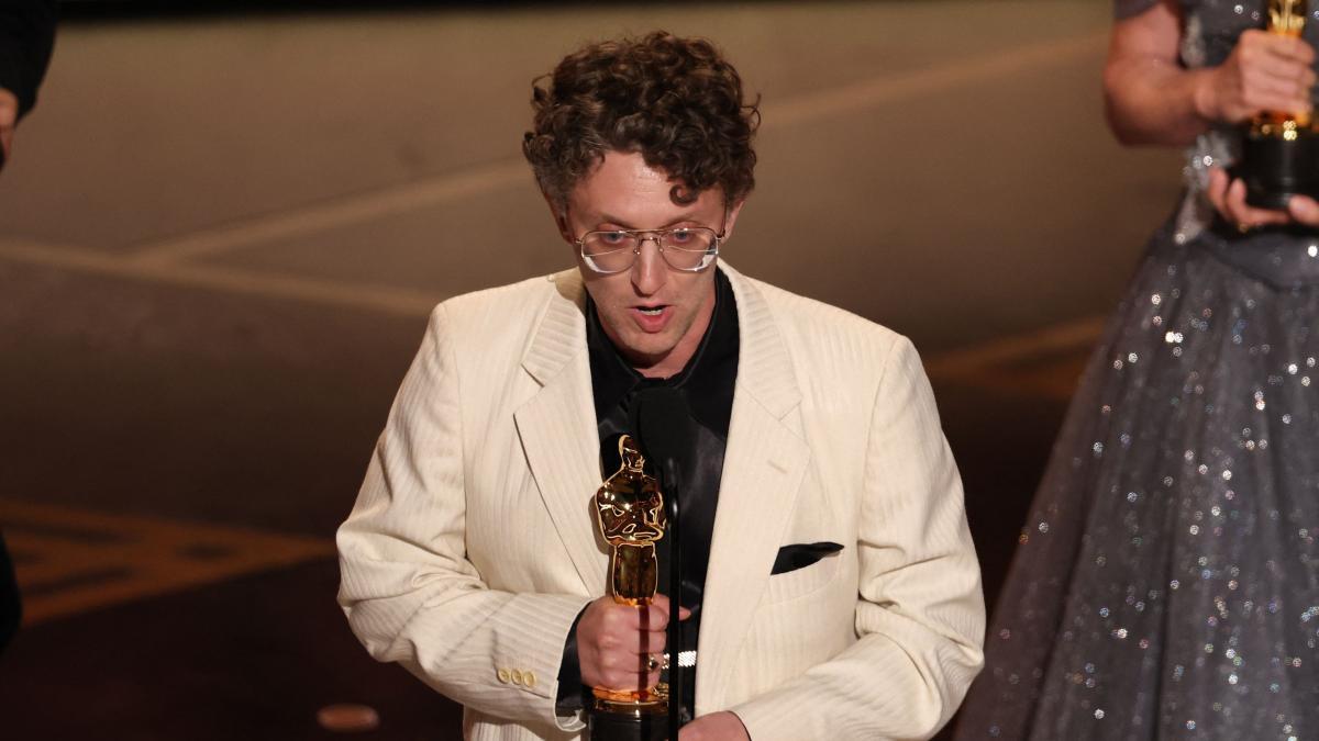 Pequeños actos cómplices