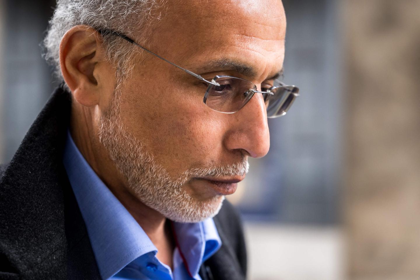 Tariq Ramadan condamné à dix-huit ans de prison pour les viols de trois femmes : la cour pointe l’« entreprise de destruction psychologique des plaignantes »