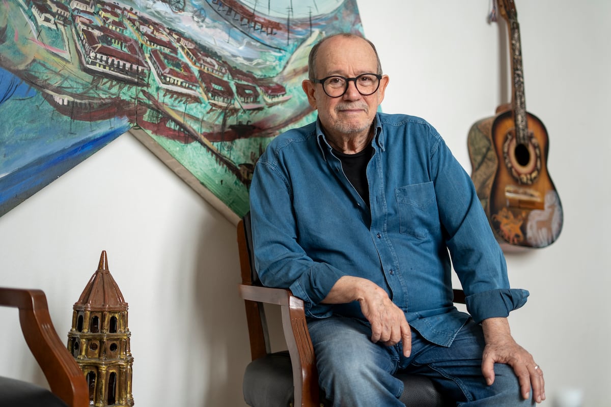 Silvio Rodríguez: “El mundo está dirigido por un régimen autoritario, belicista y ladrón. Y no es Cuba”