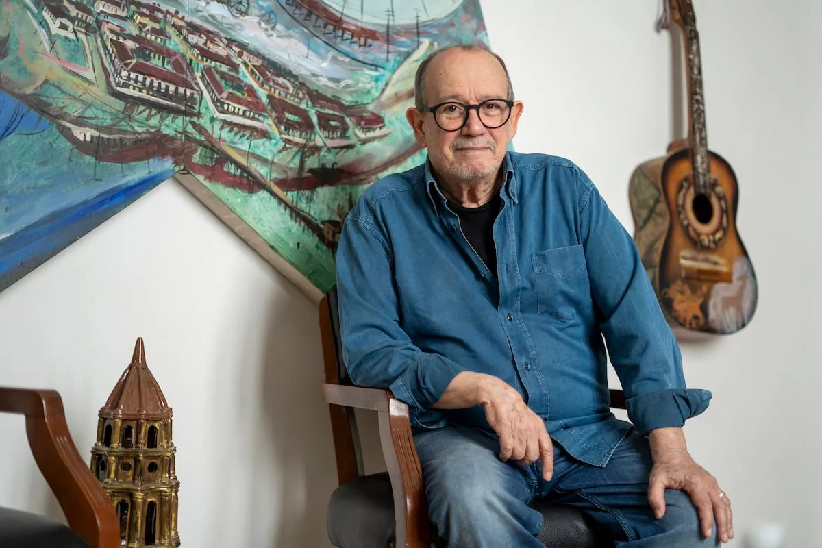 Silvio Rodríguez: “El mundo está dirigido por un régimen autoritario, belicista y ladrón. Y no es Cuba”