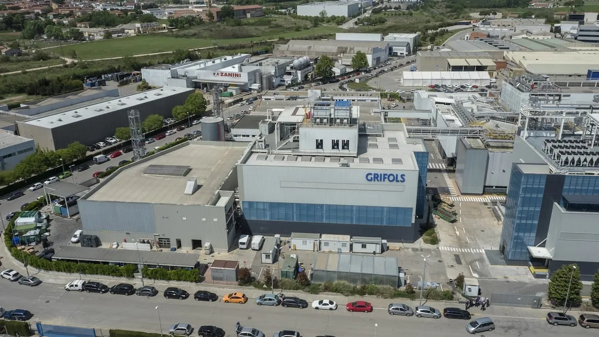 Grifols tira de su negocio y mercado principales para reducir deuda y dejar atrás la crisis de Gotham