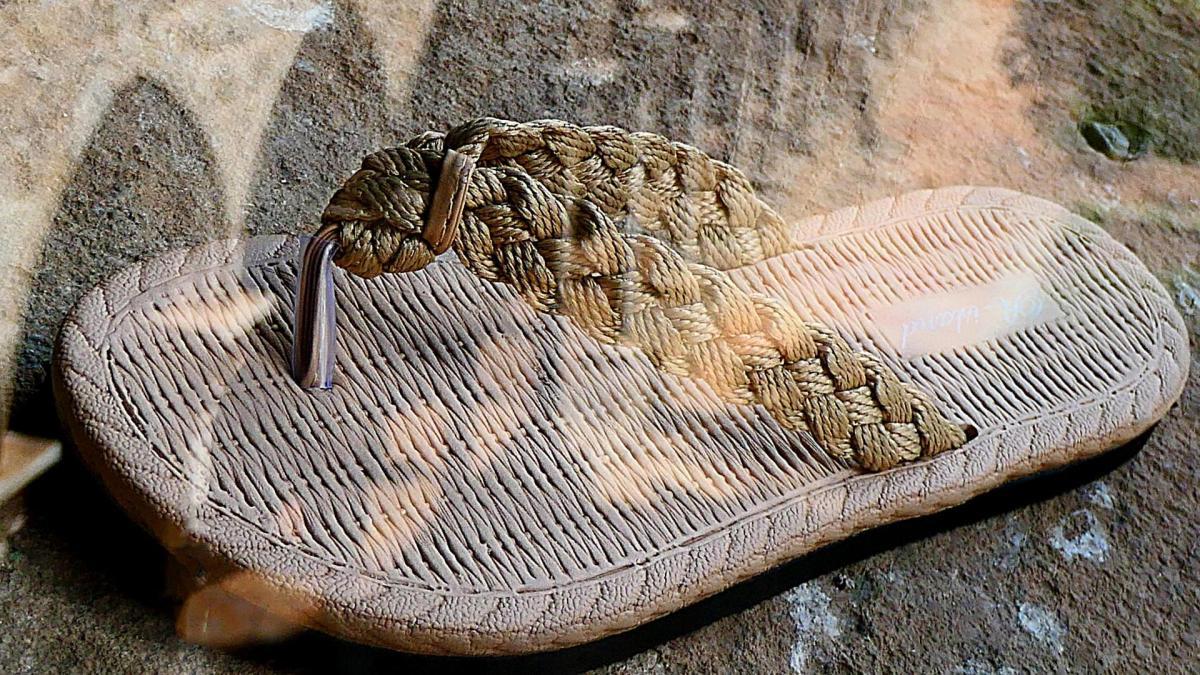 El centenario del monasterio de Pedralbes a través de la fotografía y la poesía