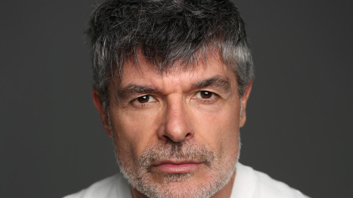 
                                                                                                                       Nacho Guerreros, actor: “Hay una crisis desde 2007 de la que aún no hemos salido”
                                                                                                                   