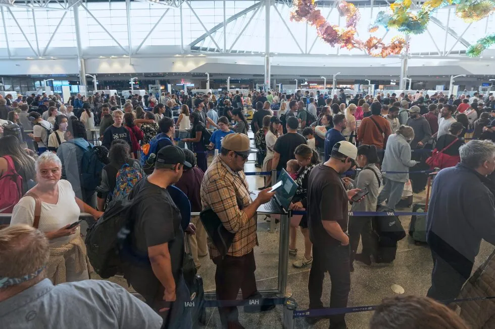 Houston airport has become a symbol for the shutdown’s impacts on air travel