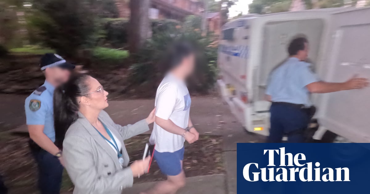 Sydney high school teacher accused of grooming 14-year-old girl and offering money for sexually explicit material