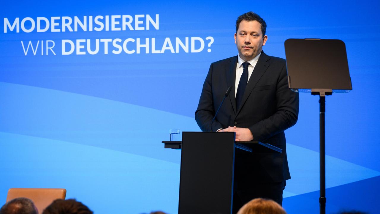 Lob aus der CDU für Klingbeils Reformvorschläge - Kritik aus des CSU