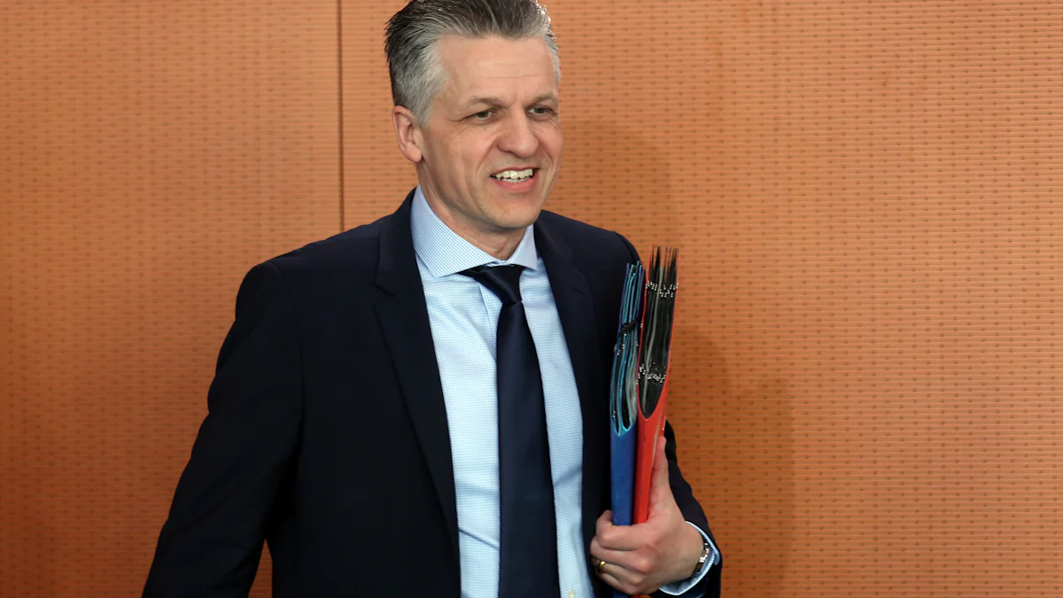 Bundespolitik: Frei lobt Klingbeils Reformvorschläge