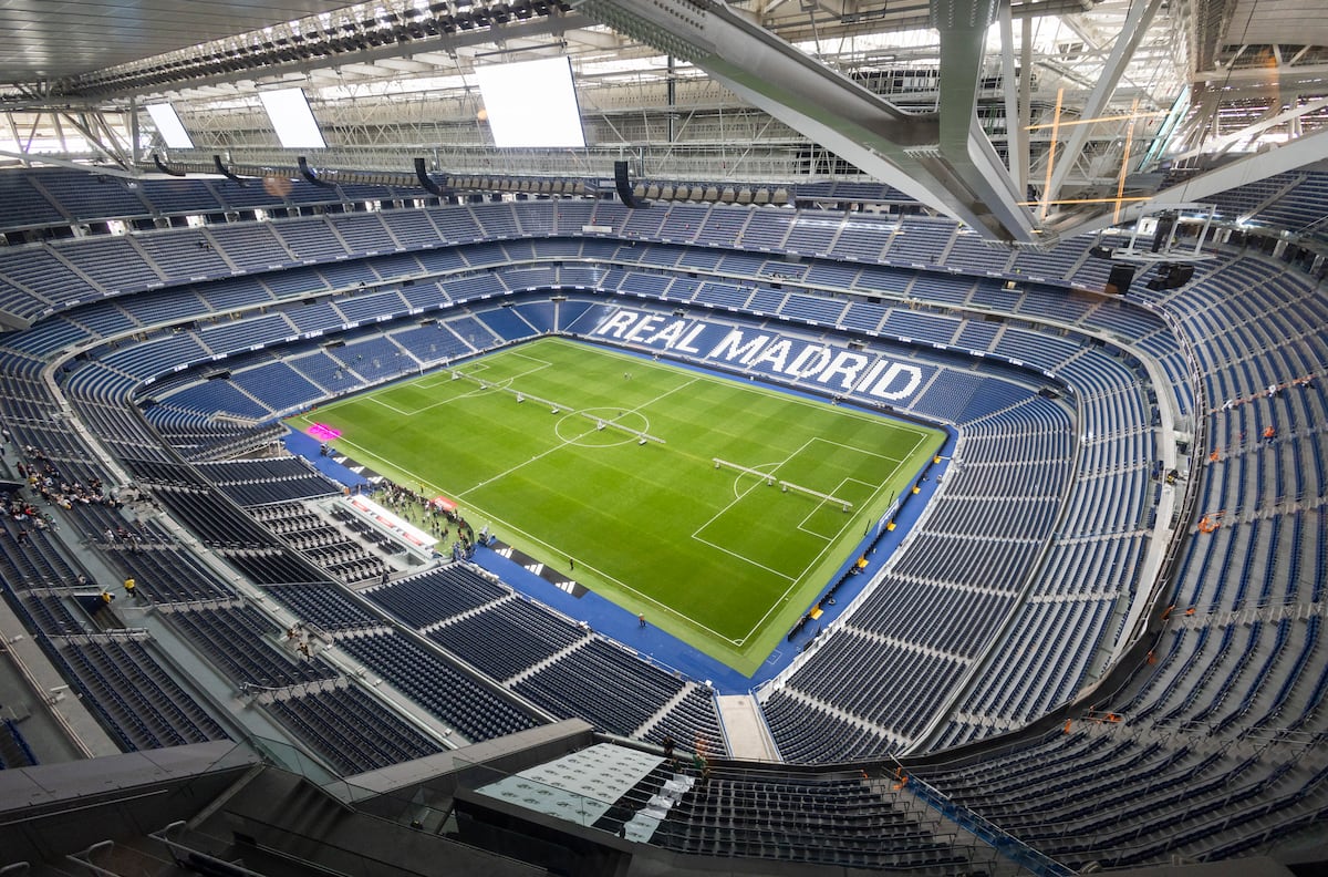 Pistas de tenis en el Santiago Bernabéu para el Mutua Madrid Open