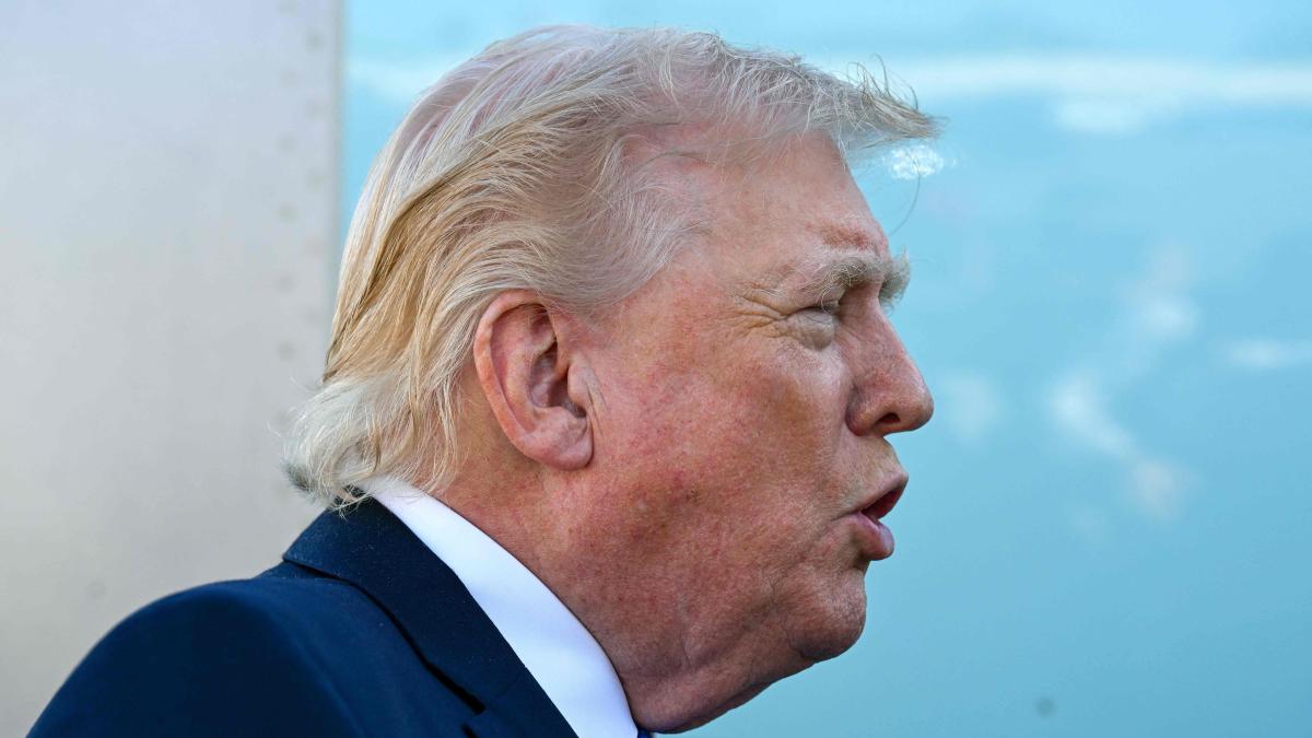 
                Guerra en Irán, hoy en directo | El comandante iraní al frente del cierre de Ormuz muere en un ataque, según la prensa israelí
            