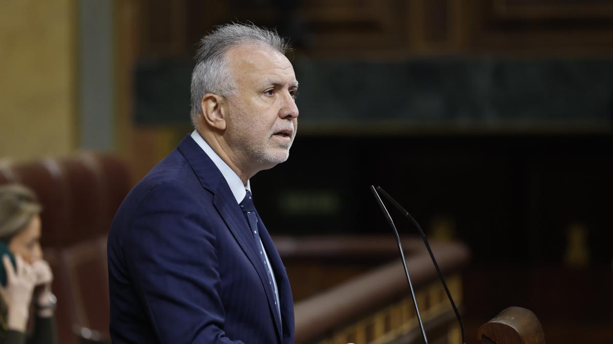 
                                                                                   El Gobierno y ERC pactan ampliar las indemnizaciones a víctimas del tardofranquismo de 1978 a 1983
                                                                               