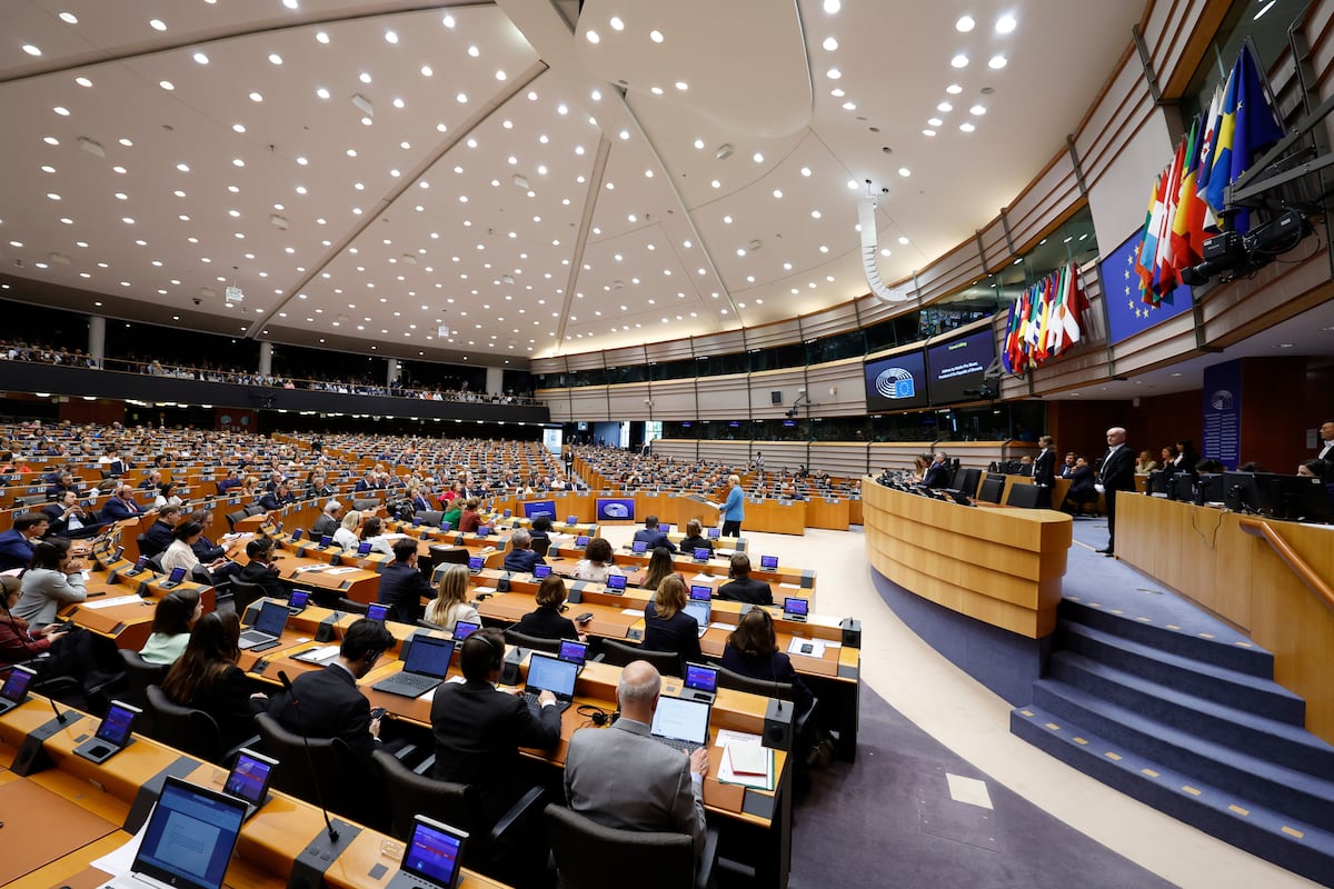 El Parlamento Europeo desbloquea el proceso de ratificación del acuerdo arancelario con EE UU  