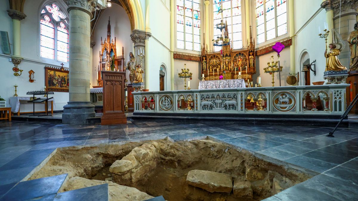 Maastricht: Mutmaßliches Skelett von Musketier D'Artagnan in Kirche entdeckt