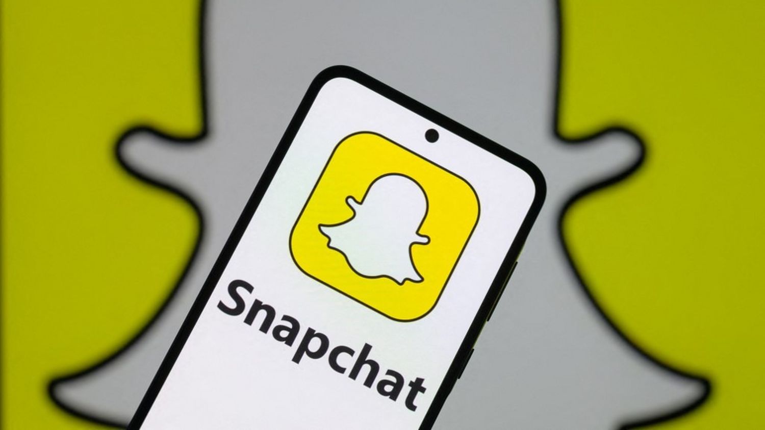 Protection des mineurs : le réseau social Snapchat cible d'une enquête de l'Union européenne