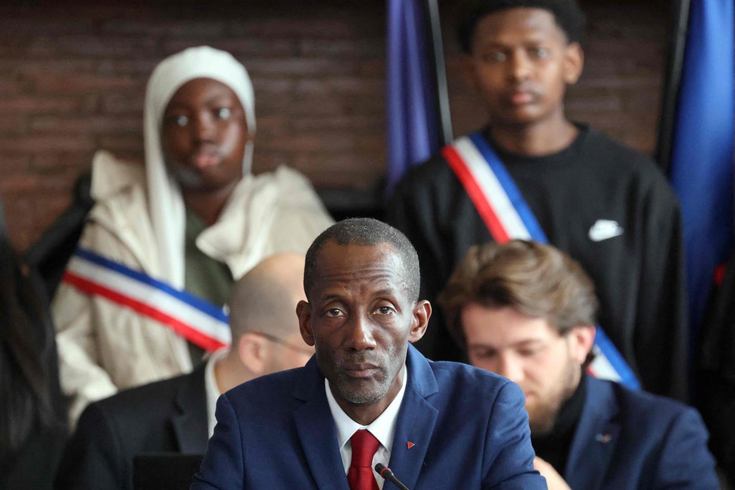 Le gouvernement met en garde Bally Bagayoko, nouveau maire LFI de Saint-Denis : « Ecarter un agent pour des motifs politiques » est illégal