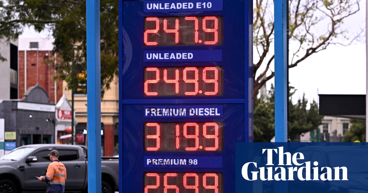 Australian petrol stations report 25% surge in demand as governments plan for ‘biggest energy crisis in history’