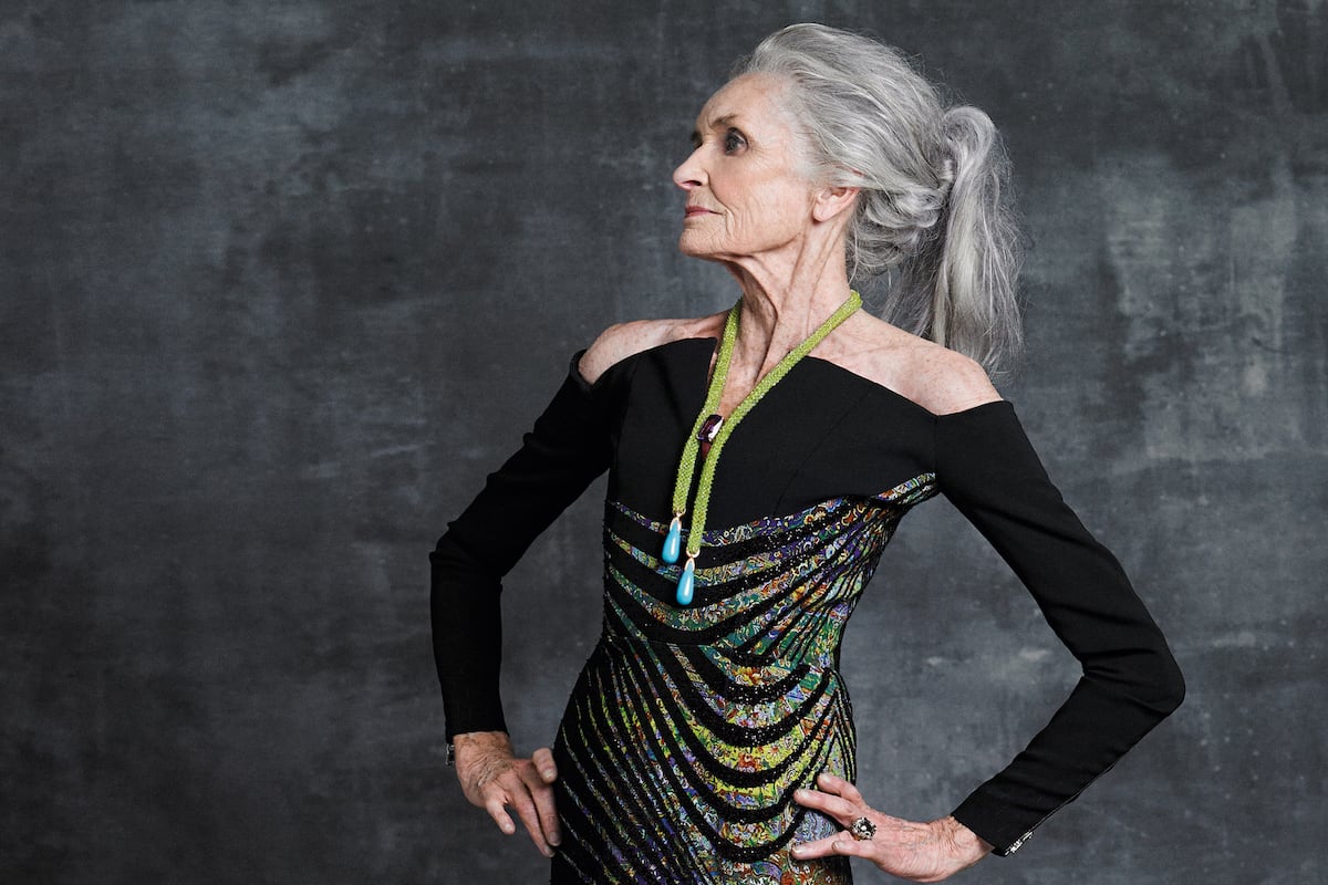 Muere Daphne Selfe, la modelo en activo más mayor del mundo, a los 97 años 