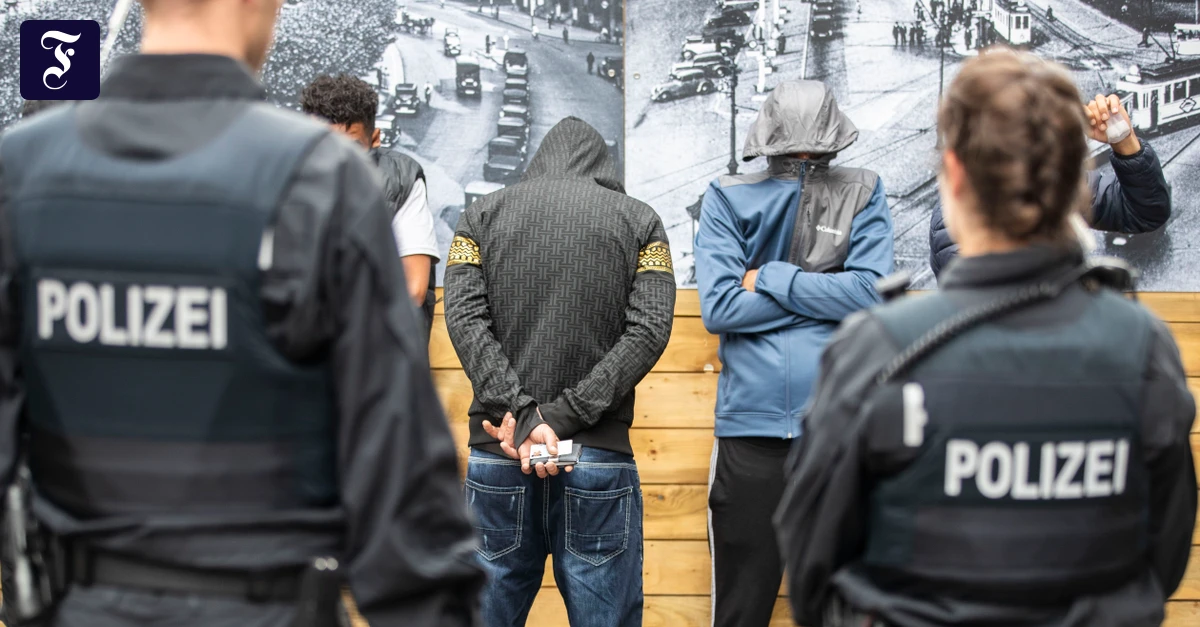 Kriminalität: Mehr Gewalt? Da verweist Merz auf Zugewanderte