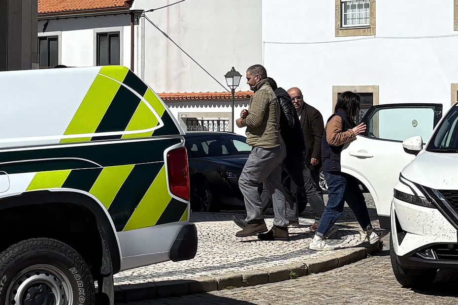 "Assassin !" : Cédric Prizzon, principal suspect du double féminicide de l'Aveyron, entendu par un juge au Portugal
