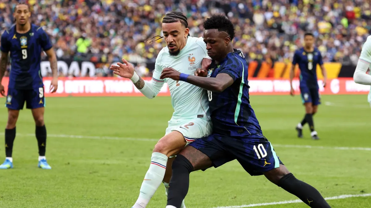 Brésil-France : les Bleus l'emportent face à la Seleçao avec des buts de Mbappé et Ekitike... Revivez la victoire des Bleus