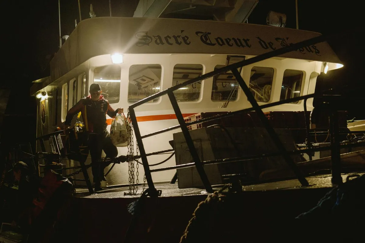 A Boulogne-sur-Mer, la flambée du prix du carburant dissuade les pêcheurs de prendre la mer : « On brûle du gasoil pour rien »