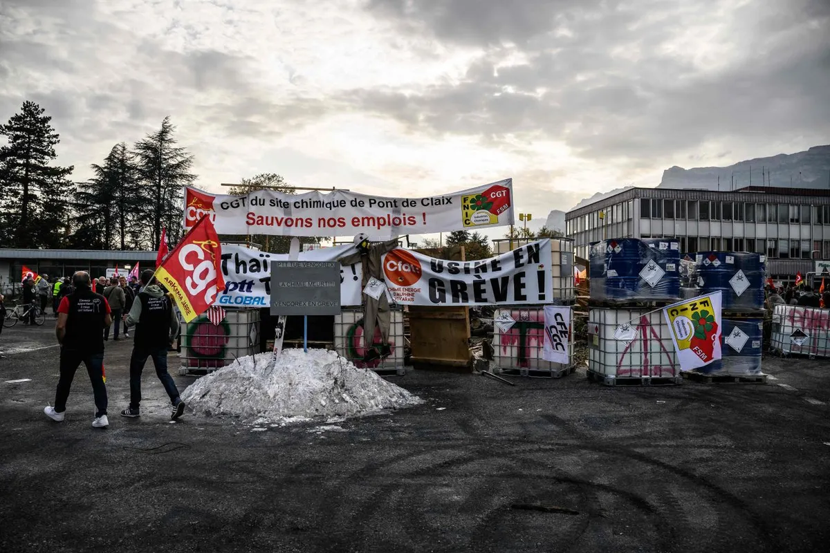 Reprise de Vencorex : la CGT demande une commission d’enquête sur un « scandale », le ministre de l’industrie espère encore trouver « une solution »