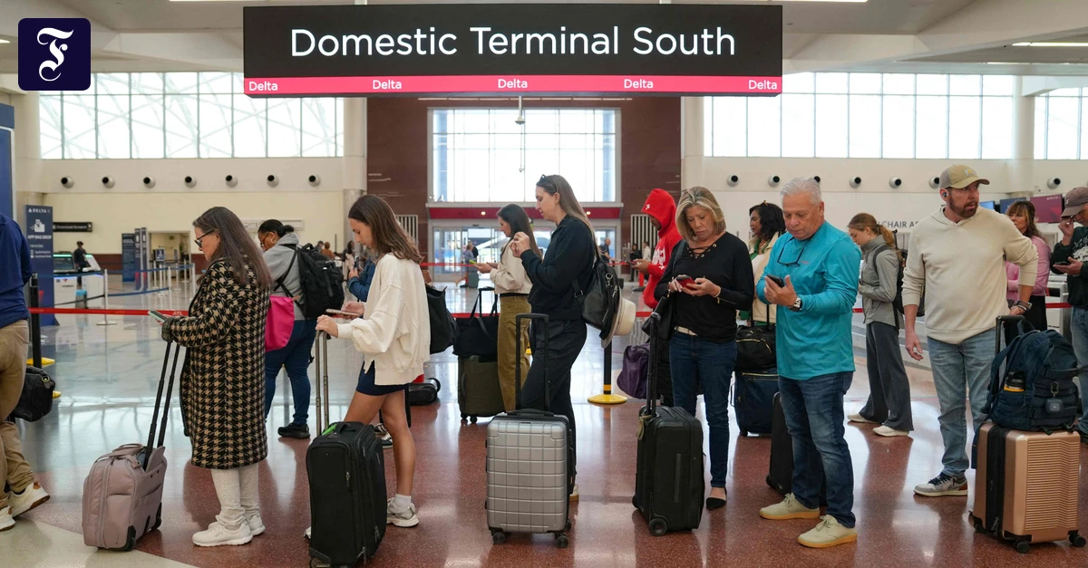 Liveblog USA unter Trump: Trump will Bezahlung von Flughafenmitarbeitern erzwingen