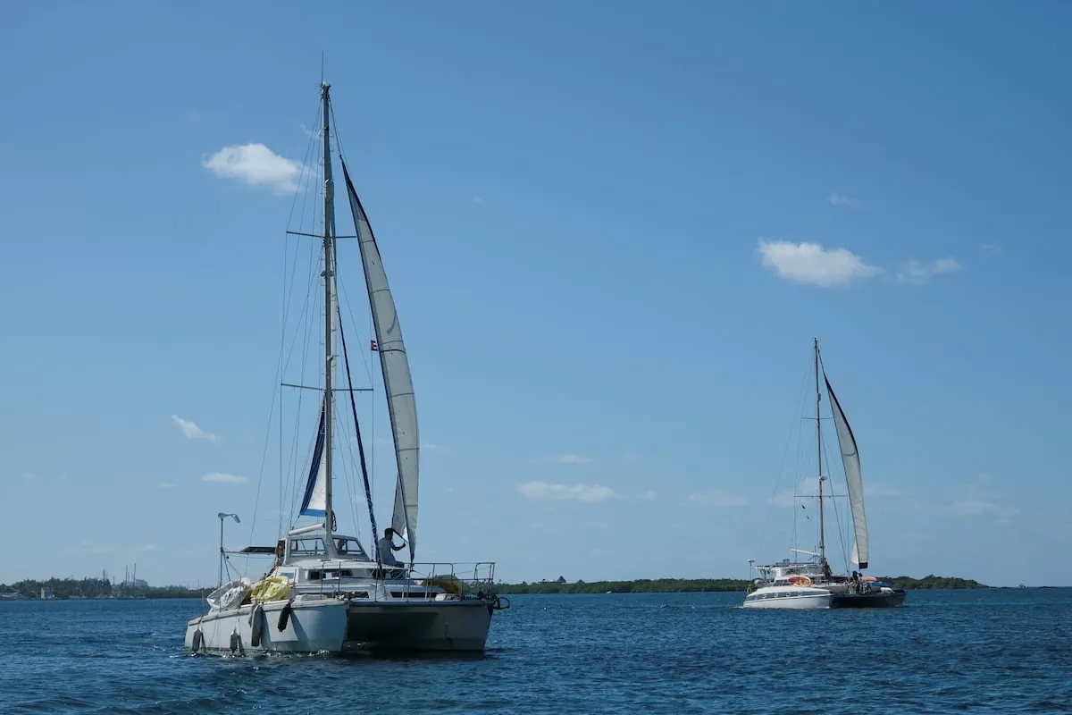 La Marina mexicana busca dos veleros con nueve tripulantes perdidos en el Caribe que llevaban ayuda a Cuba
