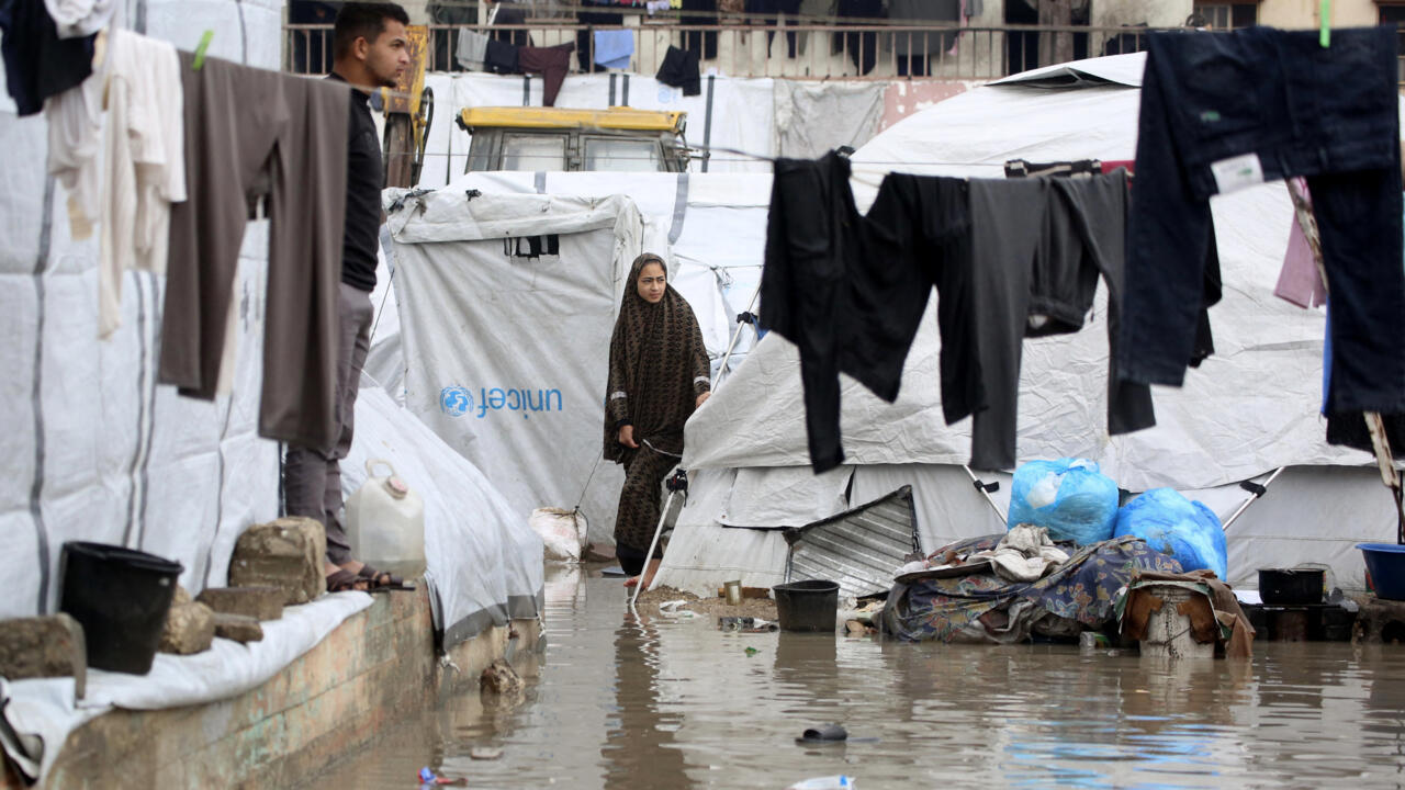 Dans la bande de Gaza, de nouvelles inondations ravagent les camps de déplacés palestiniens