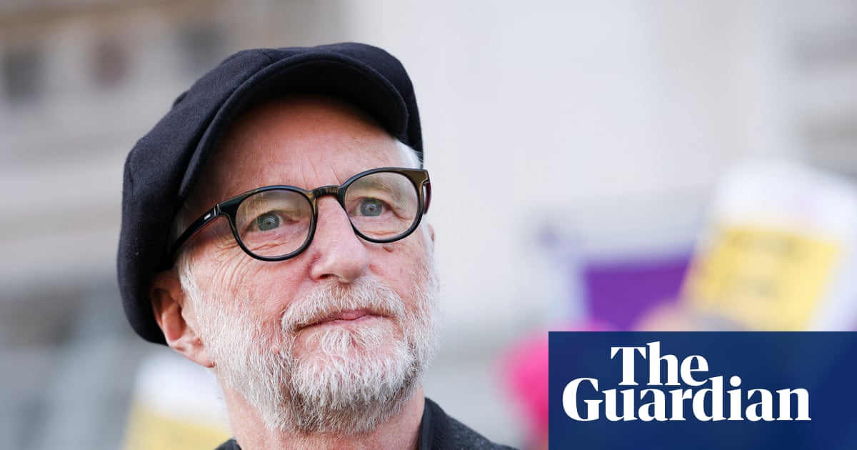 Billy Bragg calls for big turnout at London march against far right