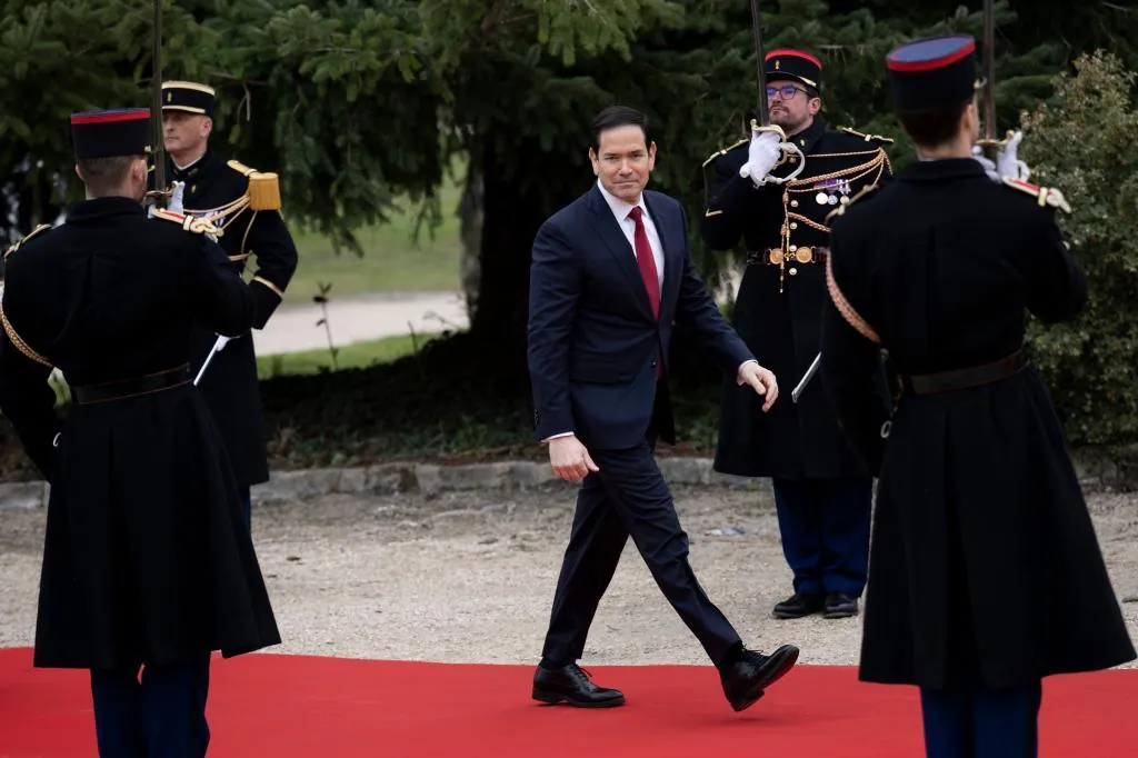Marco Rubio pide apoyo al G7 para reabrir el estrecho de Ormuz