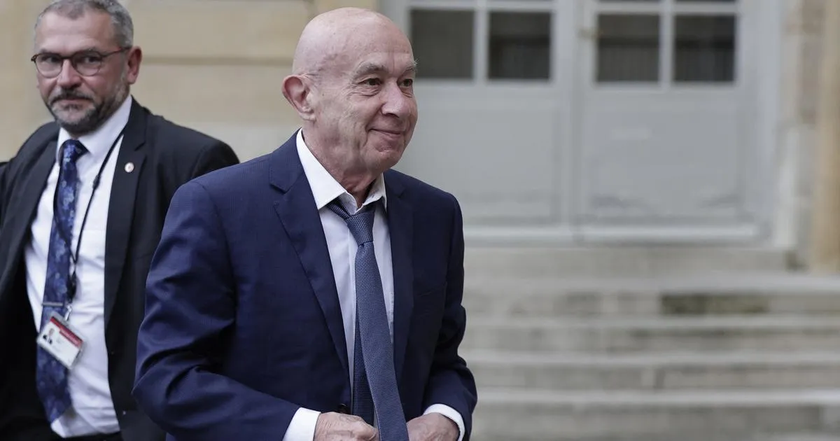 «Ce n’est pas la cour de Néron, c’est la cour des miracles» : le sénateur Claude Malhuret charge de nouveau Donald Trump