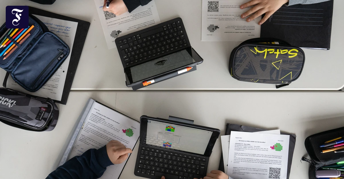 Fachlehrer erzürnt: Digitale Bildung nur AG statt Schulfach