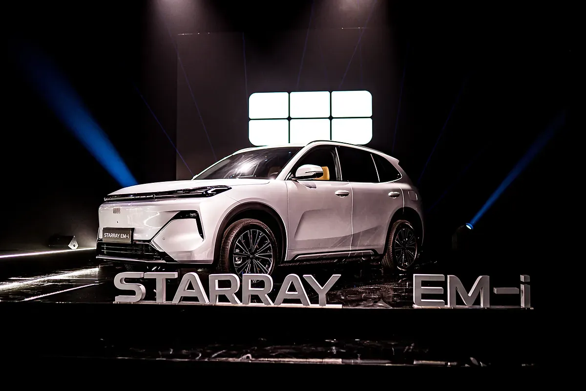 La china Geely Auto arranca en España con dos coches, pero lanzará hasta nueve en tres años