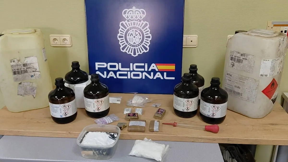 Condenado a 11 años de cárcel un hombre que almacenaba explosivos y 25 kilos de drogas en su casa en Burgos