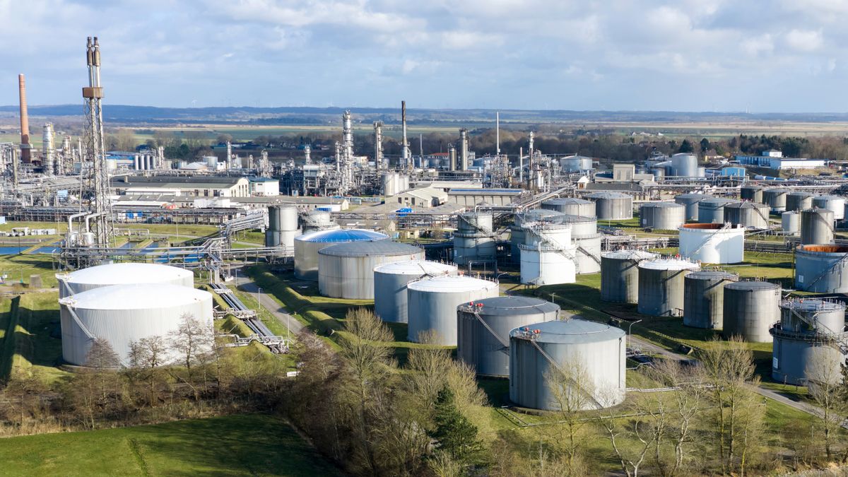 Benzin und Diesel: Gehen uns wirklich Sprit und Heizöl aus?