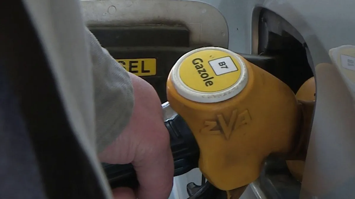 Le "gazole d'été" autorisé à la vente plus tôt face à la flambée du pétrole, les prix ne vont "pas baisser" pour autant prévient un spécialiste