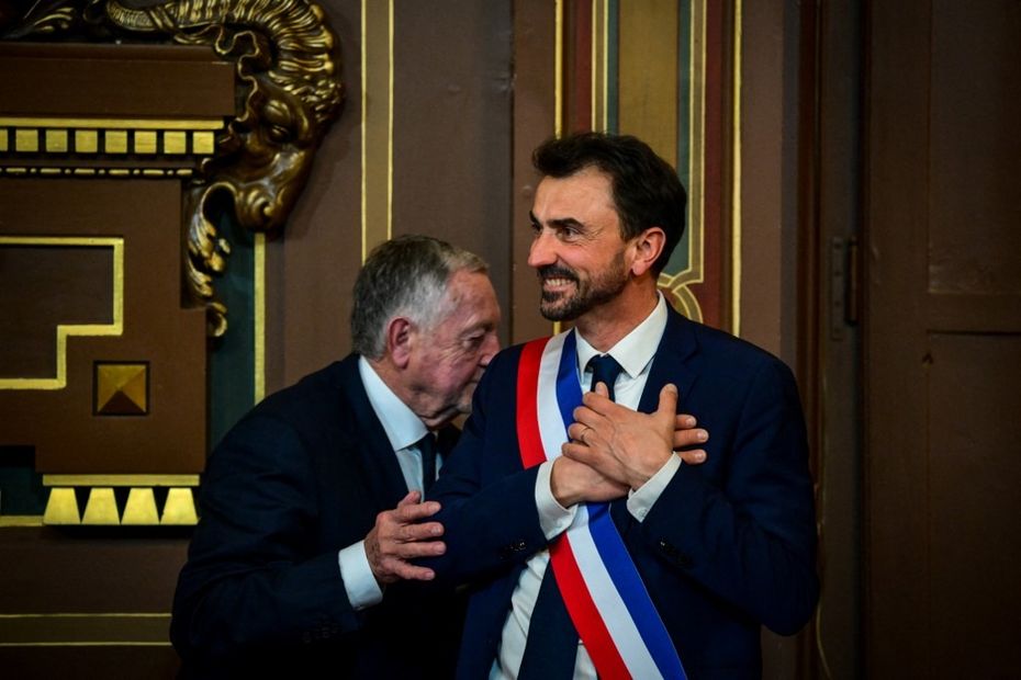 À Lyon, Jean-Michel Aulas va remettre l’écharpe de maire à Grégory Doucet : un symbole fort après des mois de tensions