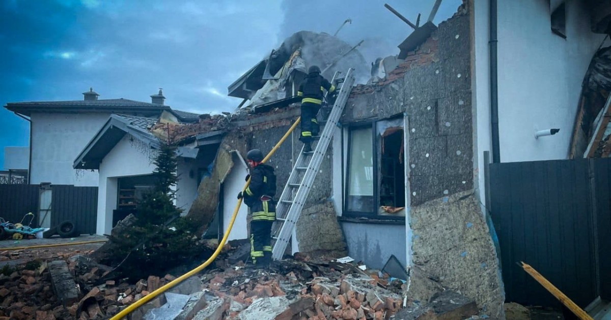 Russian strikes trigger Ukraine power cuts, prompt Poland to scramble jets