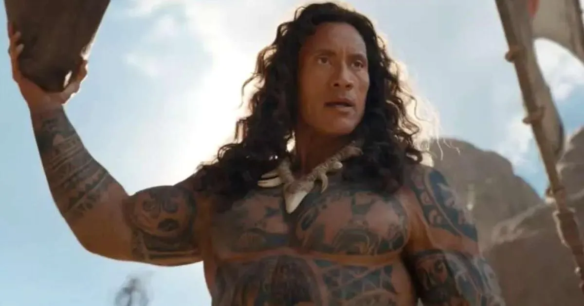Dwayne Johnson enfile la perruque de Maui et se dévoile dans la bande-annonce de Vaiana : La légende du bout du monde