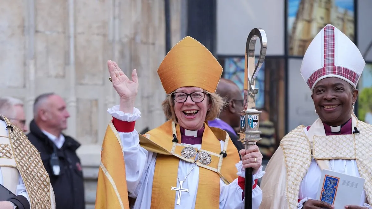 Sarah Mullally: Erste Frau als Erzbischöfin von Canterbury